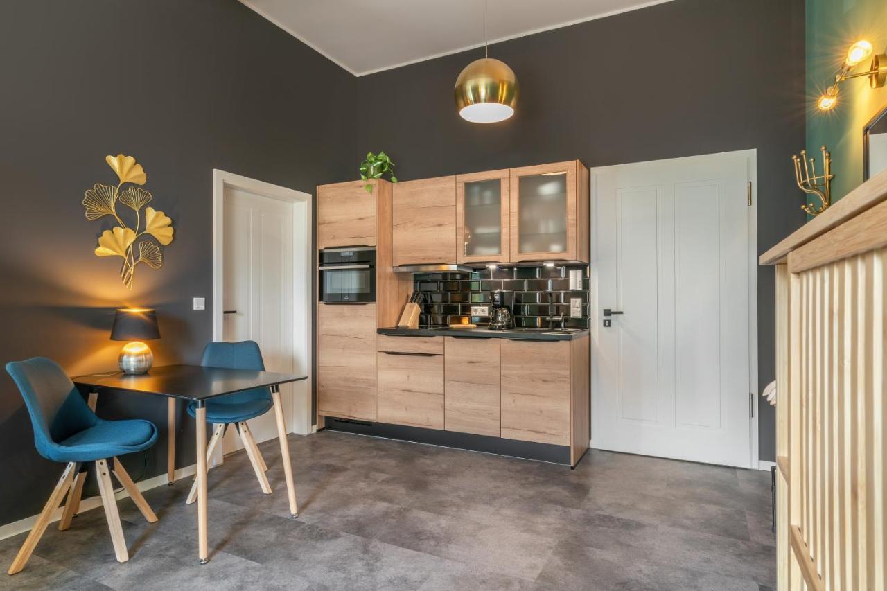 One Moment Boardinghouse - Apartment Tropic Porta Westfalica Eksteriør bilde
